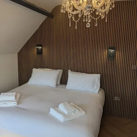 Wadsworth Harbour View